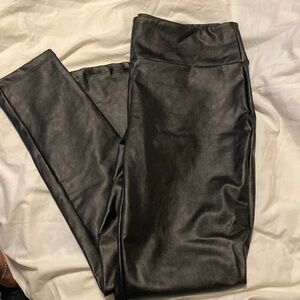 Kendall + Kylie leggings